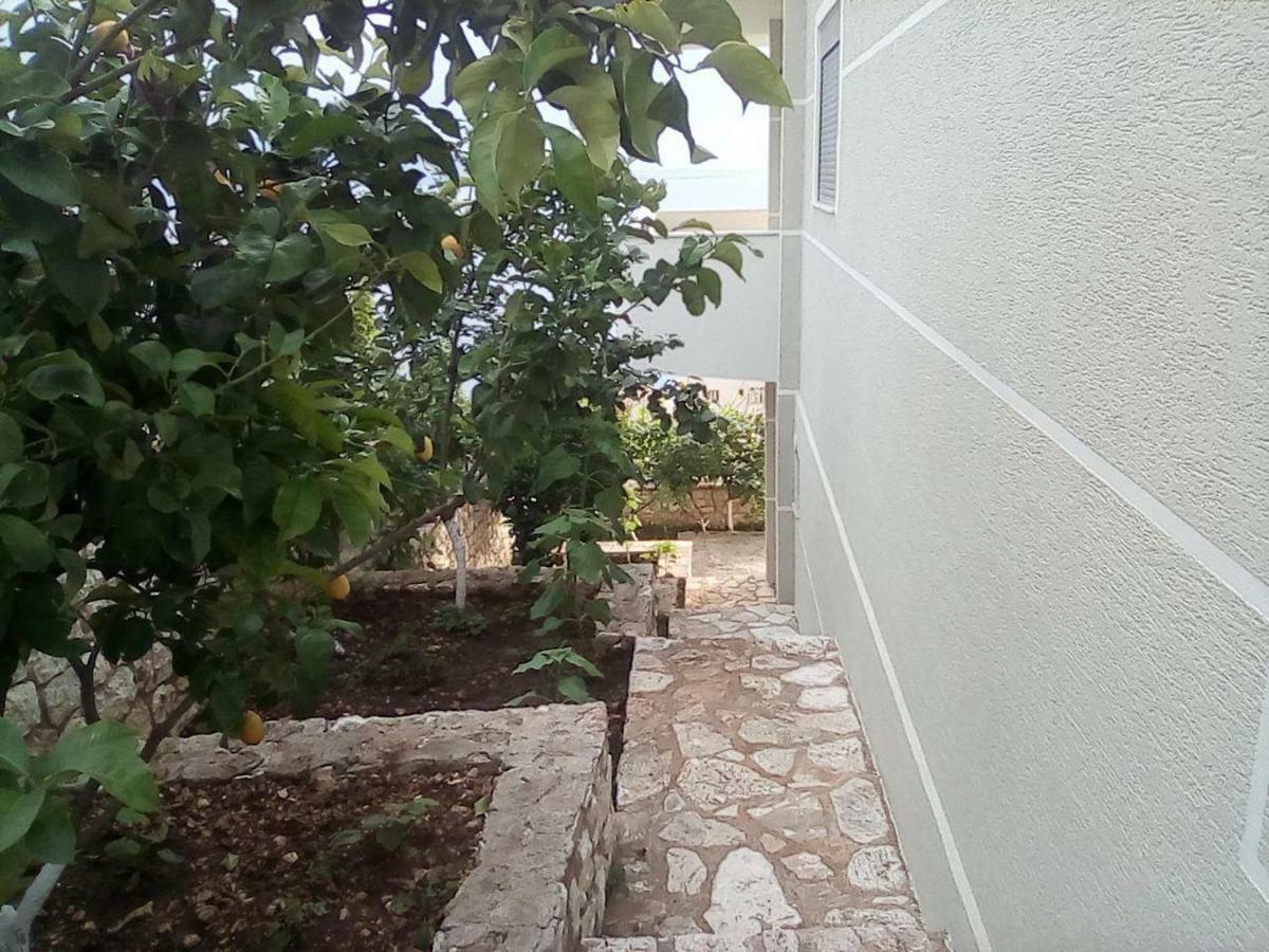 Villa Alimema Sarandë Exterior foto
